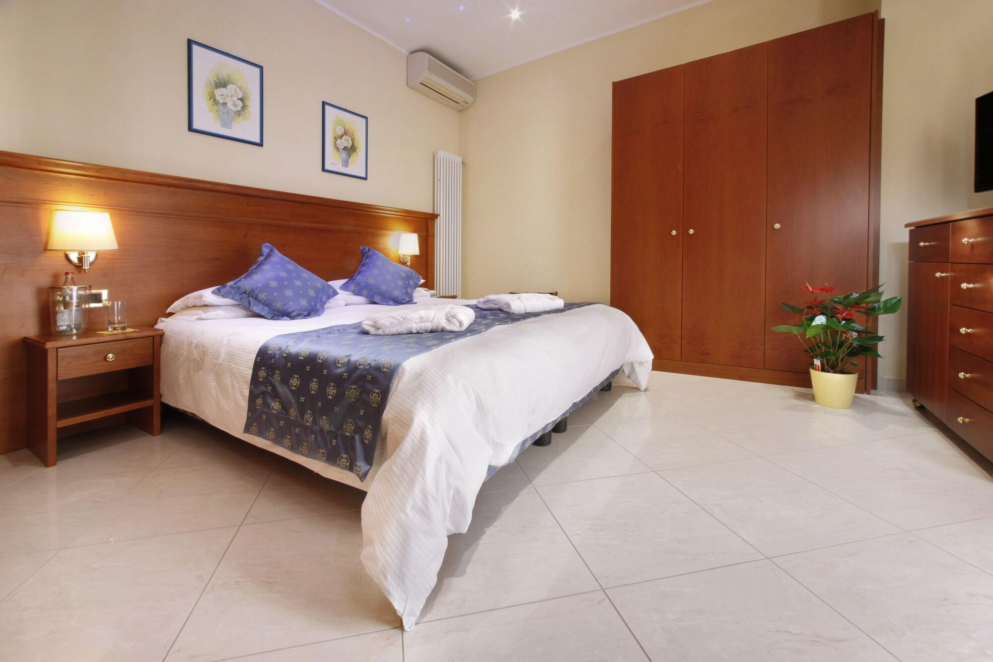 Hotel Ristorante Toscana Alassio Zewnętrze zdjęcie