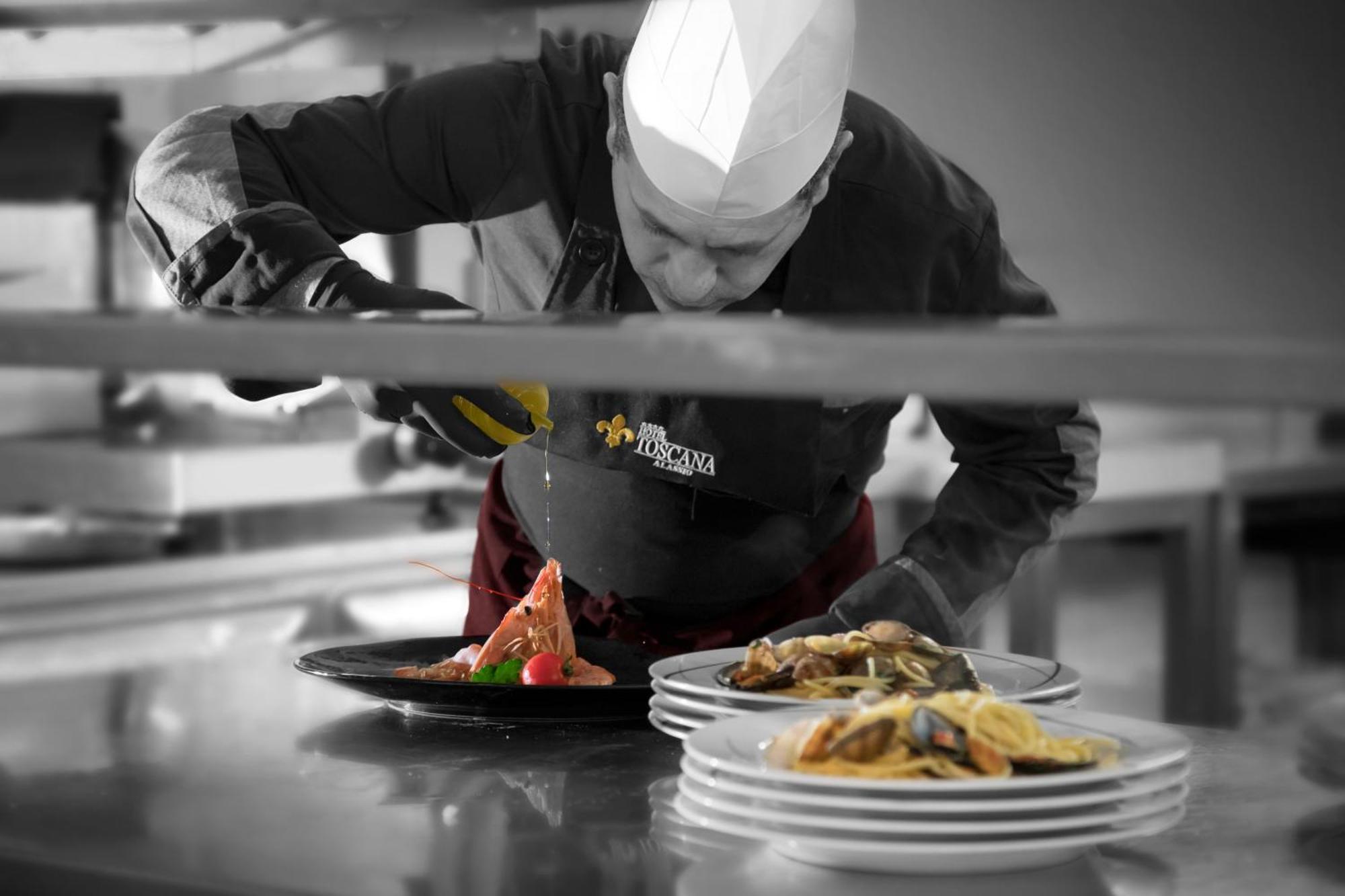Hotel Ristorante Toscana Alassio Zewnętrze zdjęcie